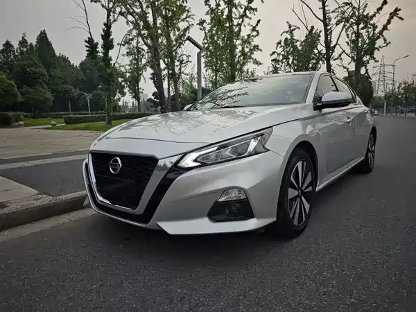 Nissan Teana 2022
