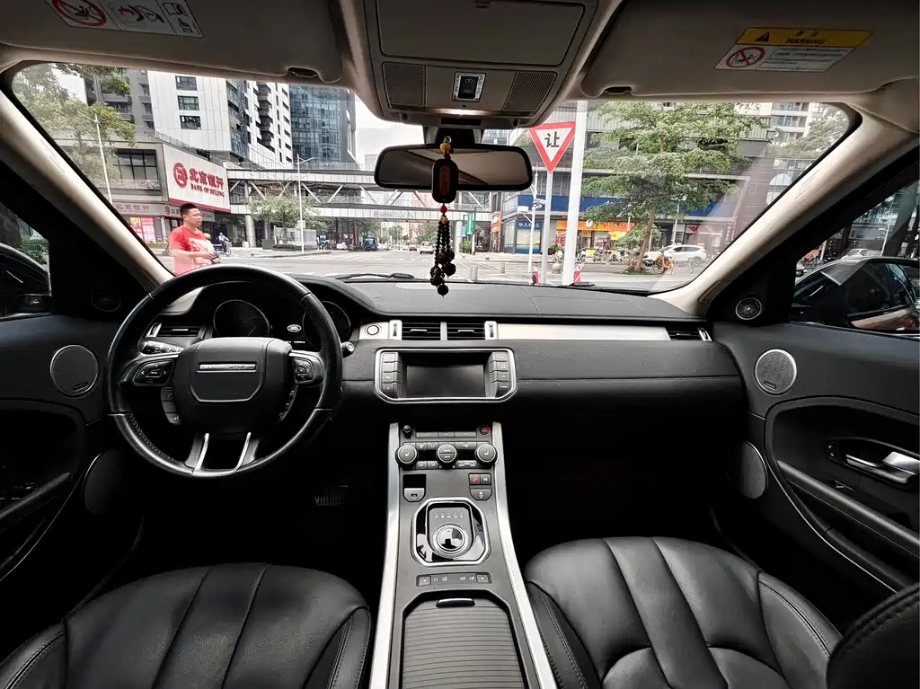 Land Rover Evoque 2015 — фото 15
