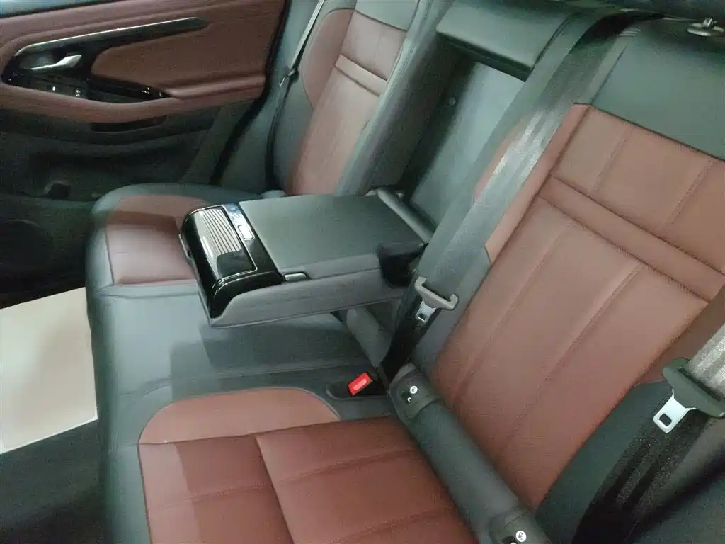 Land Rover Evoque 2022 — фото 17