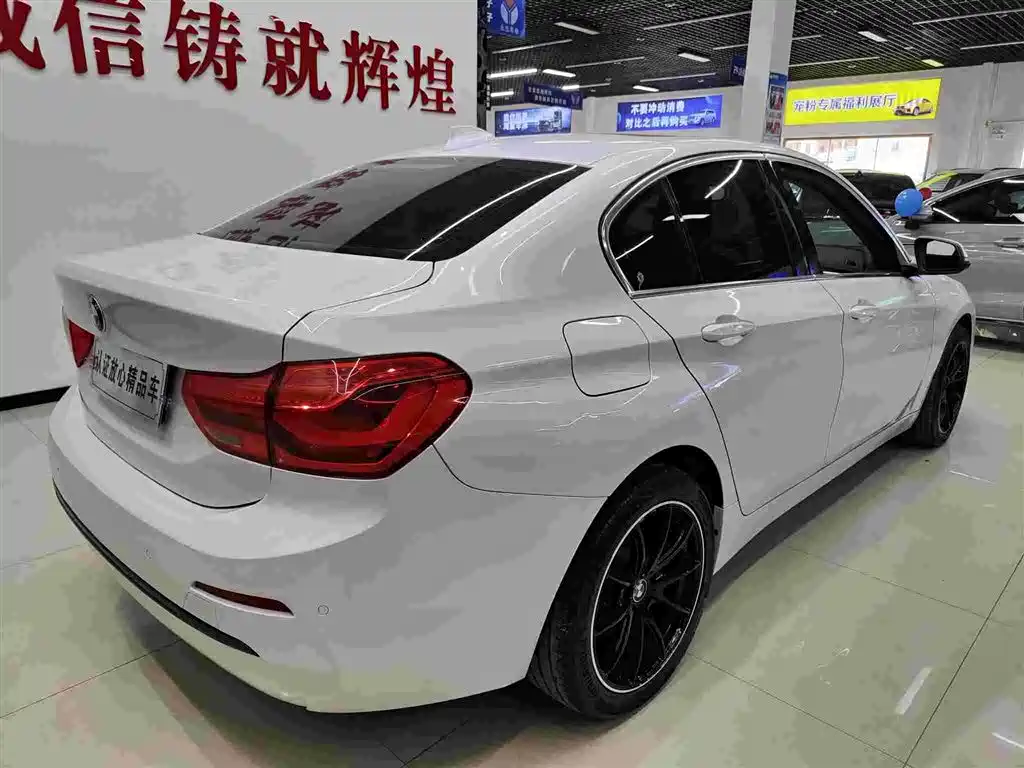 BMW 1 Series 2017 — фото 4