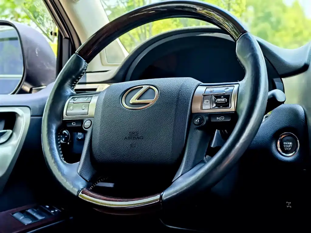 Lexus GX 2015 — фото 10