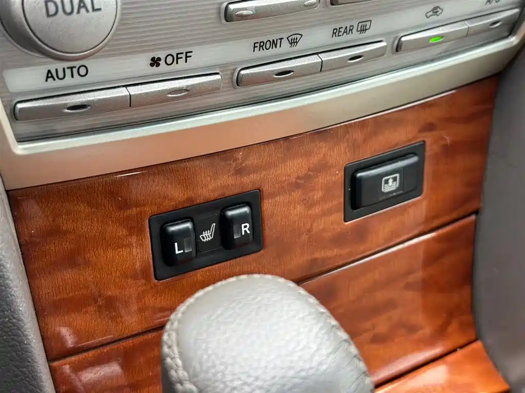 Toyota Camry 2008 — фото 9