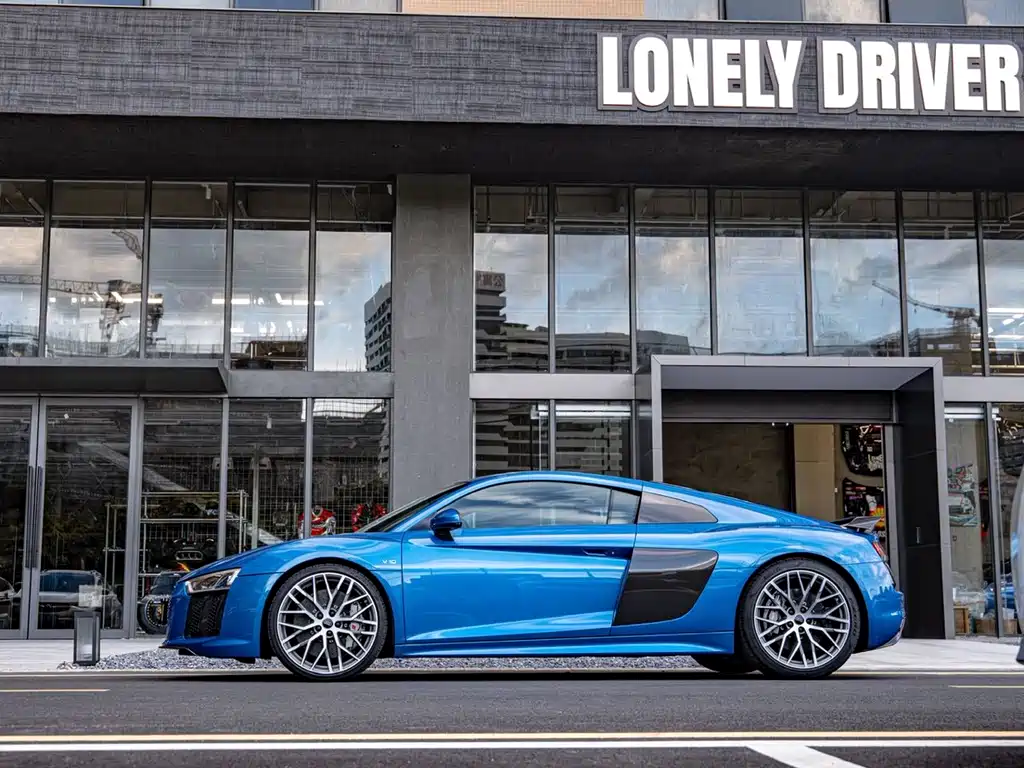Audi R8 2017 — фото 17
