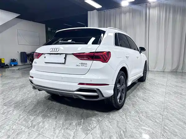 Audi Q3 2022