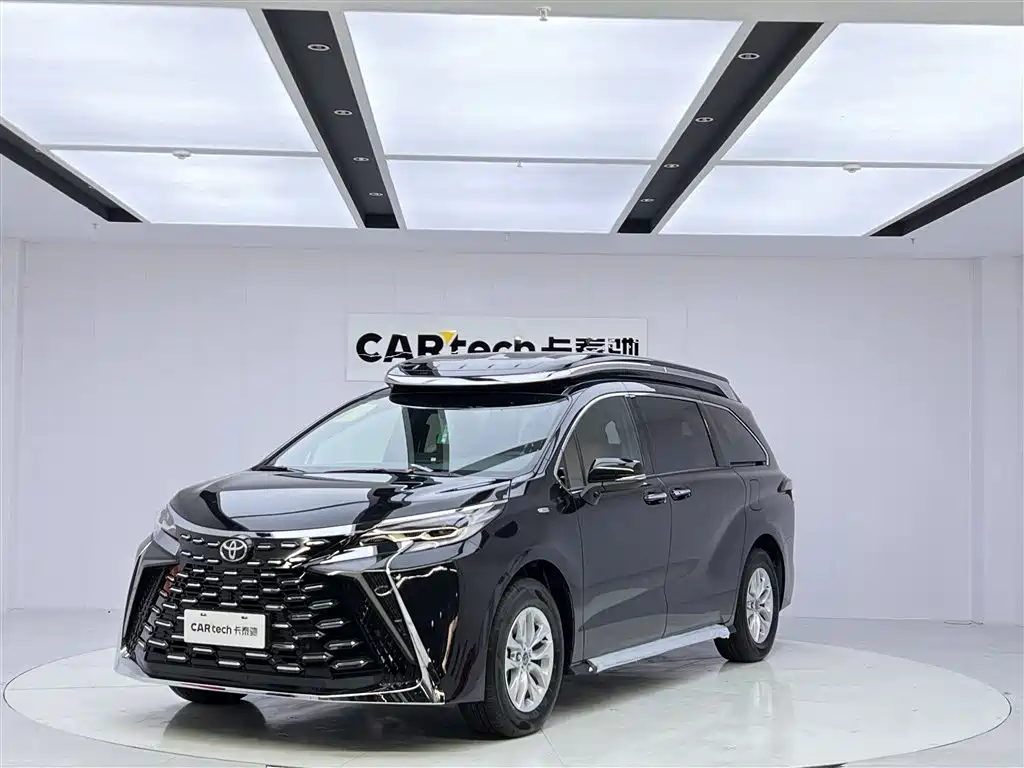 Toyota Granvia — фото 17