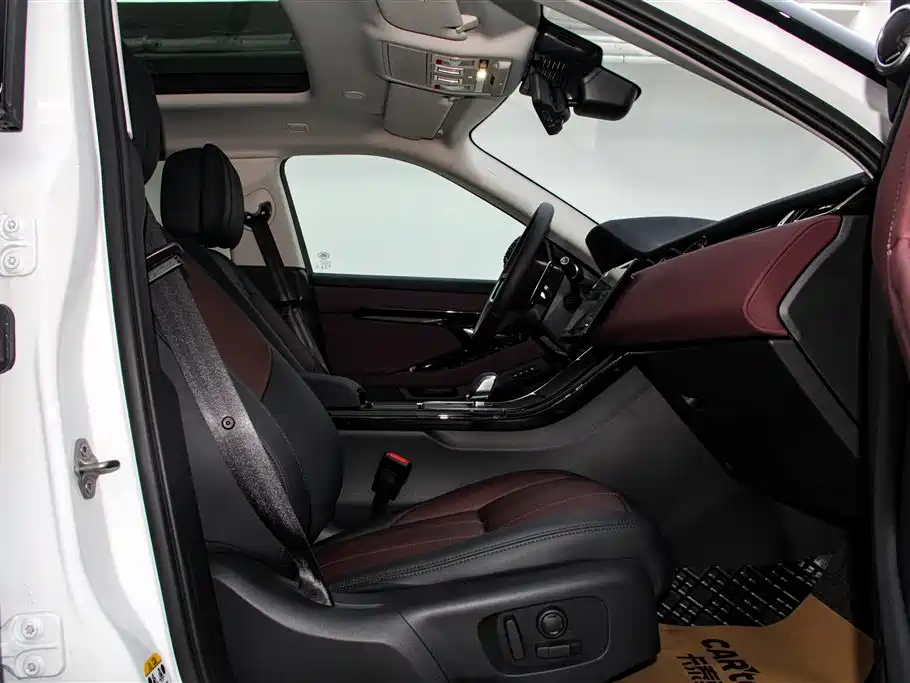Land Rover Evoque 2025 — фото 18