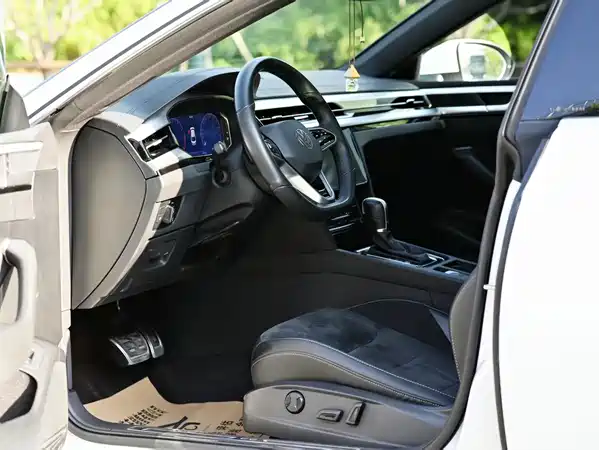 Volkswagen CC 2024