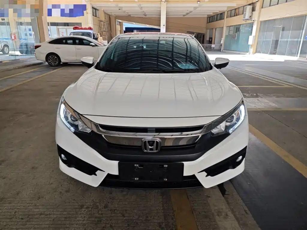 Honda Civic 2018 — фото 3