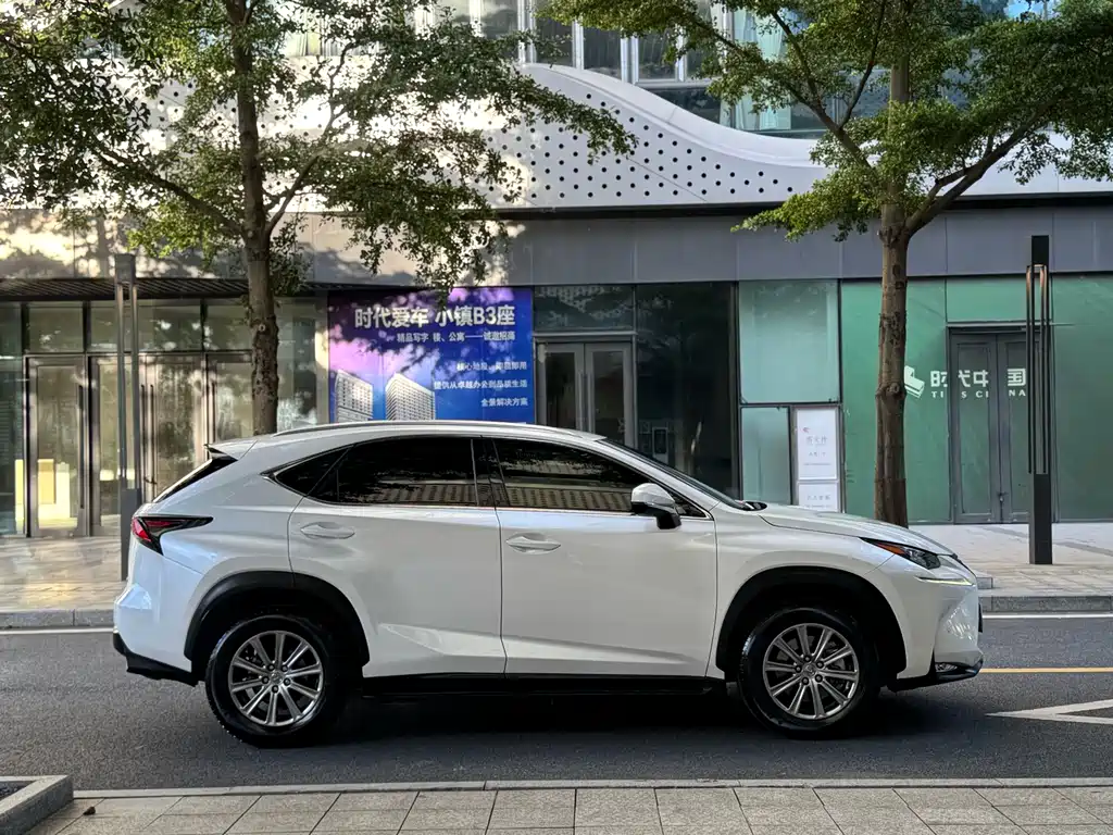 Lexus NX 2016