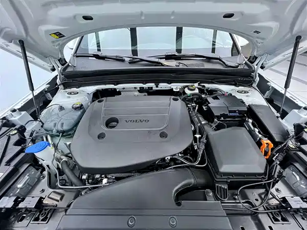 Volvo XC40 2024