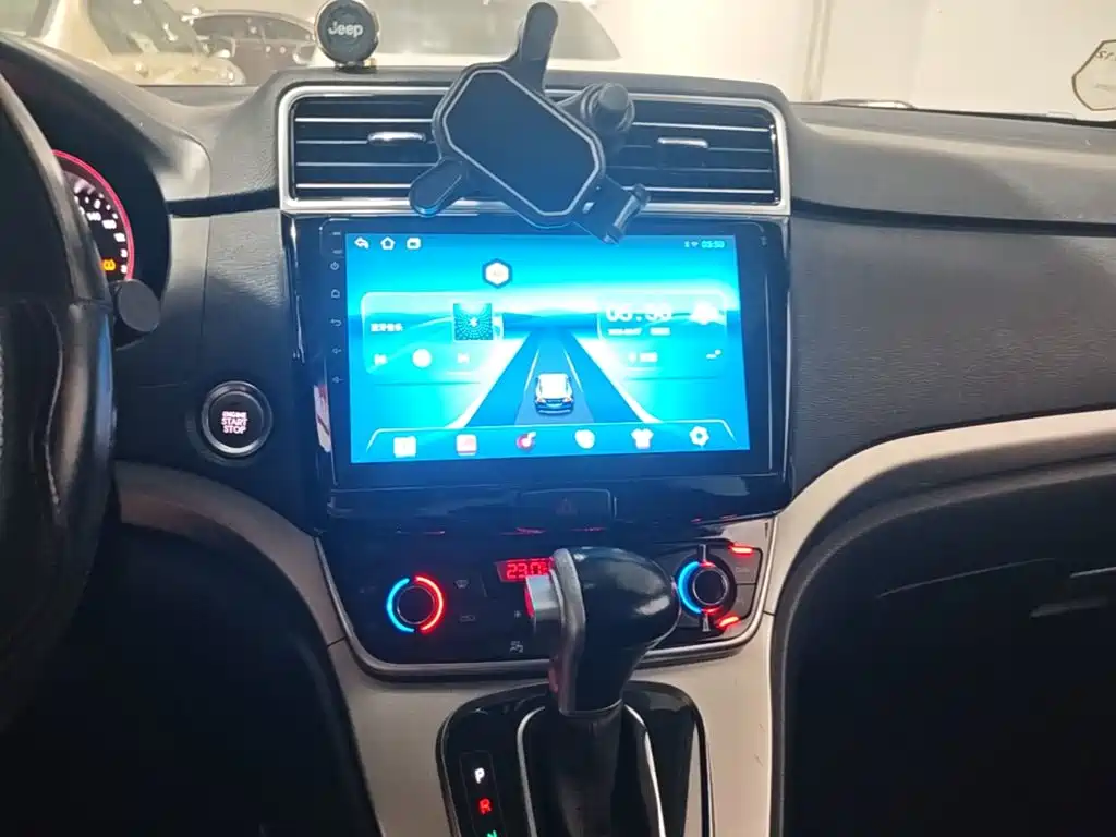 Haval H6 2015 — фото 13