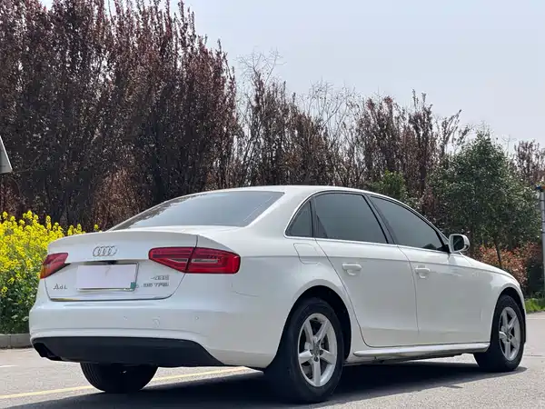Audi A4L 2013