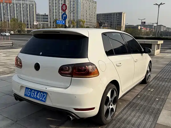 Volkswagen Golf GTI 2012