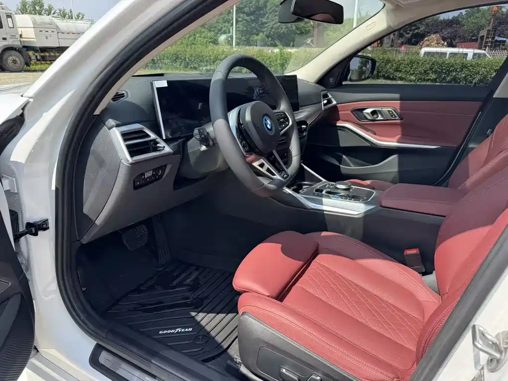 BMW i3 2025 — фото 10