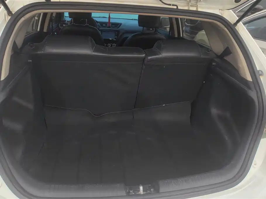 Kia K2 2015