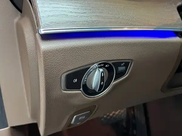 Mercedes-Benz E-Class 2018