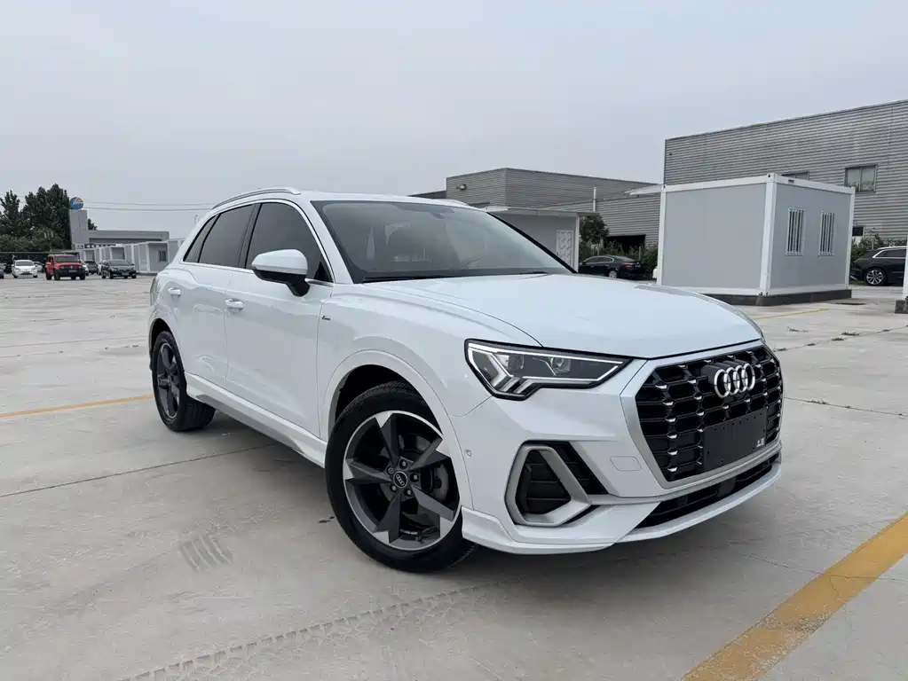Audi Q3 2022