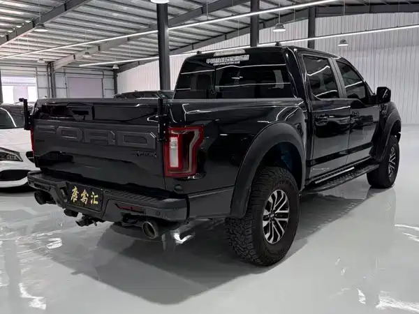 Ford F-150 Raptor 2020