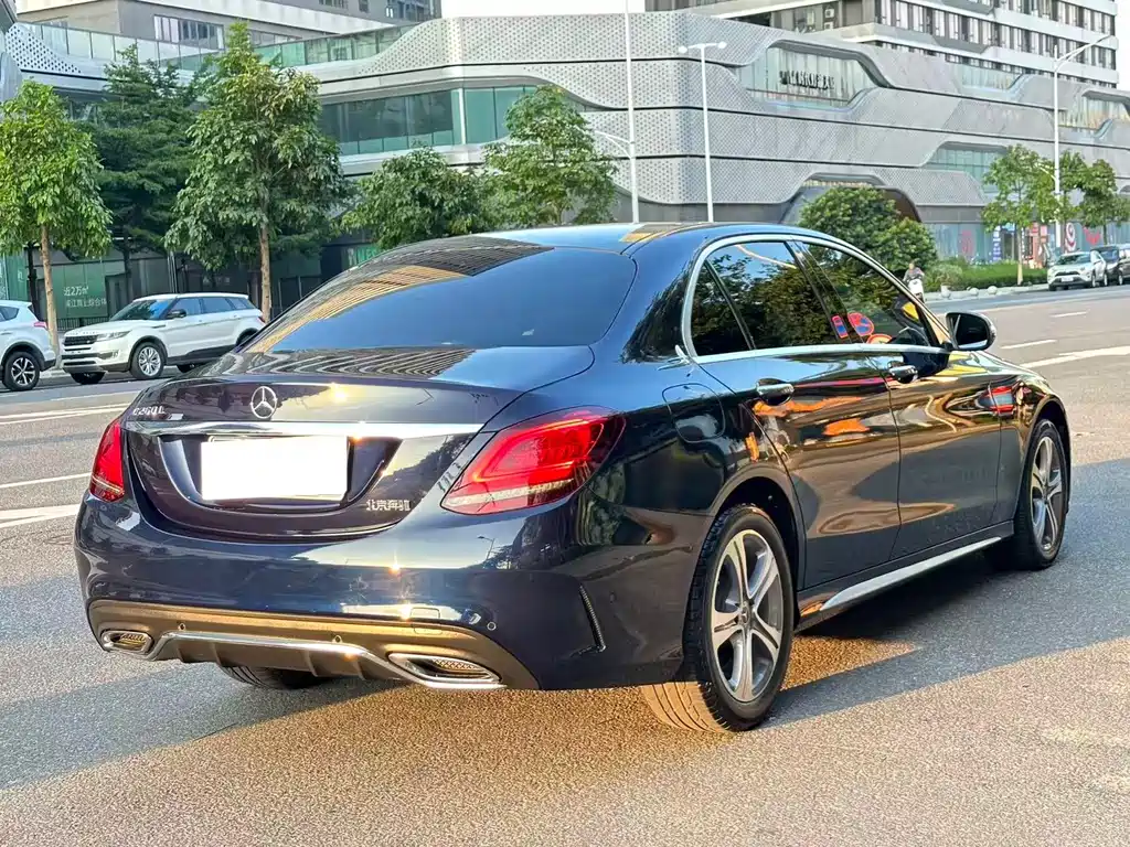 Mercedes-Benz C-Class 2020 — фото 19