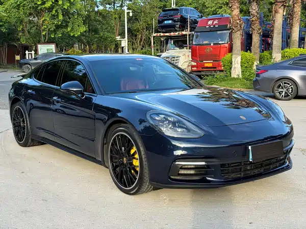 Porsche Panamera 2020