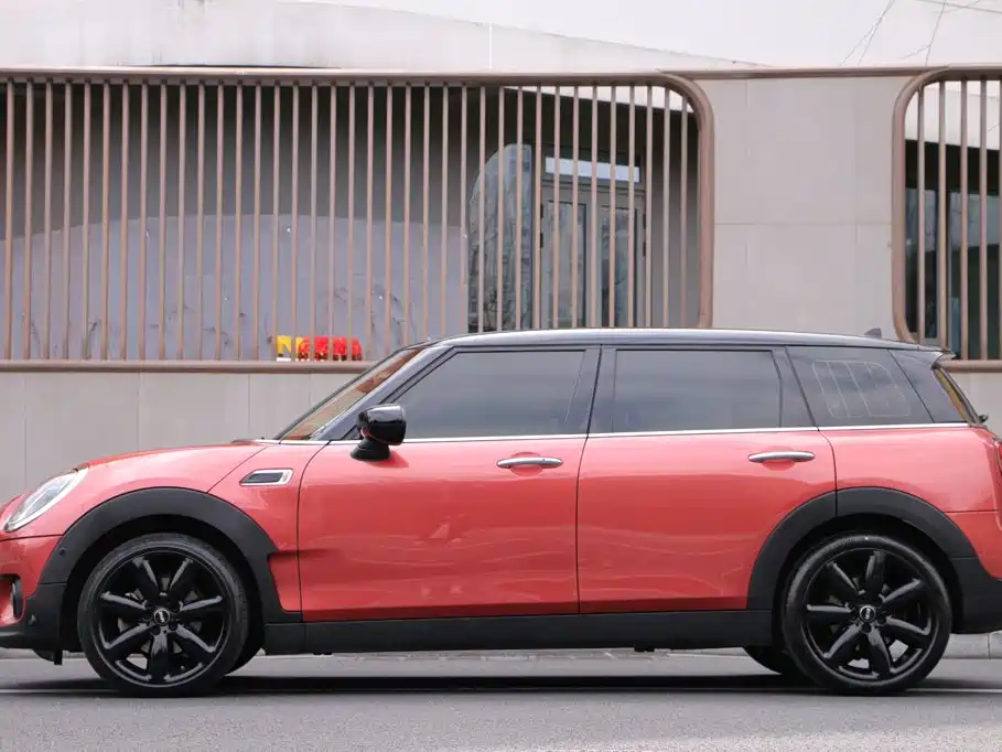 MINI Clubman 2022 — фото 17