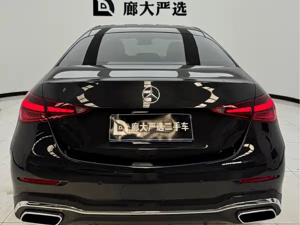 Mercedes-Benz C-Class 2024