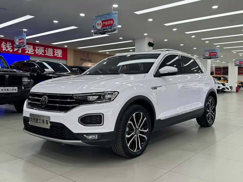 Volkswagen T-Roc 2021 — фото 1
