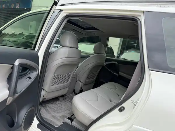 Toyota RAV4 2008