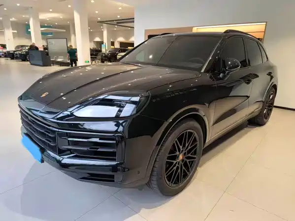 Porsche Cayenne 2025