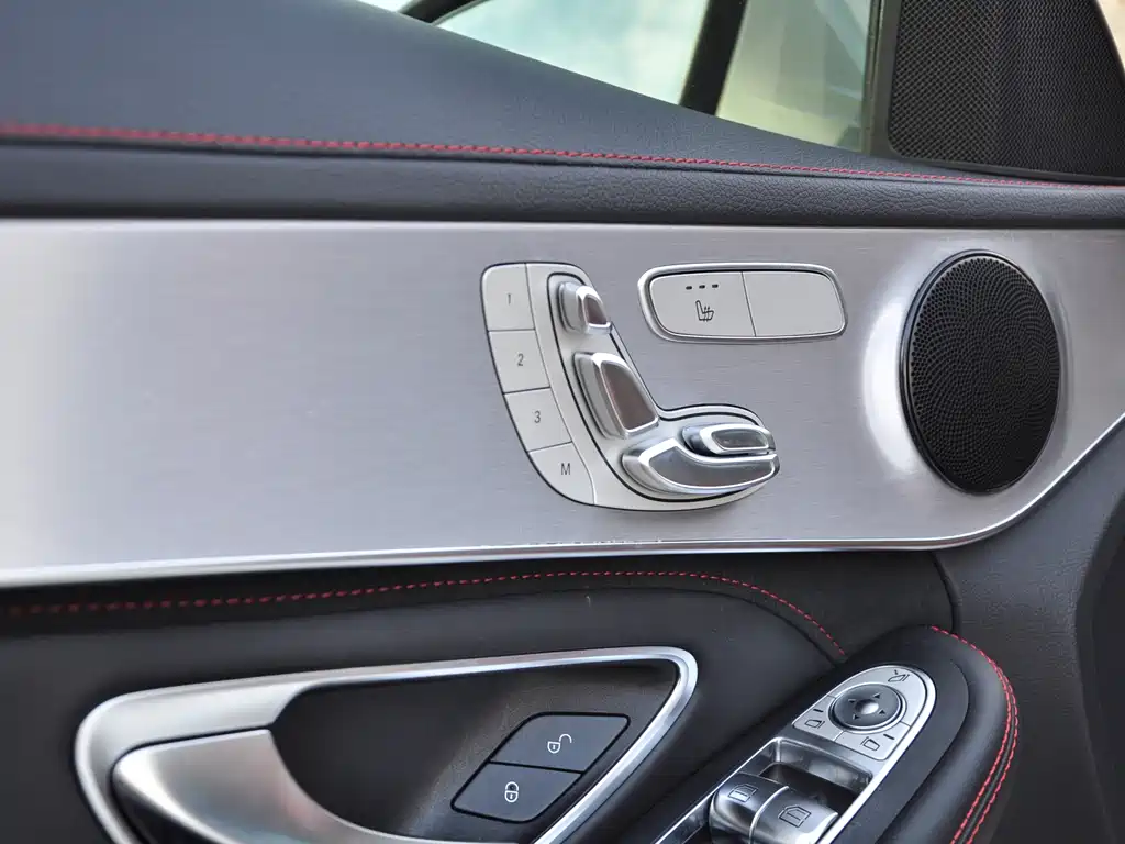 Mercedes-Benz C-Class AMG 2018 — фото 14