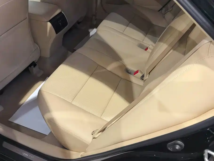 Toyota Camry 2015 — фото 11