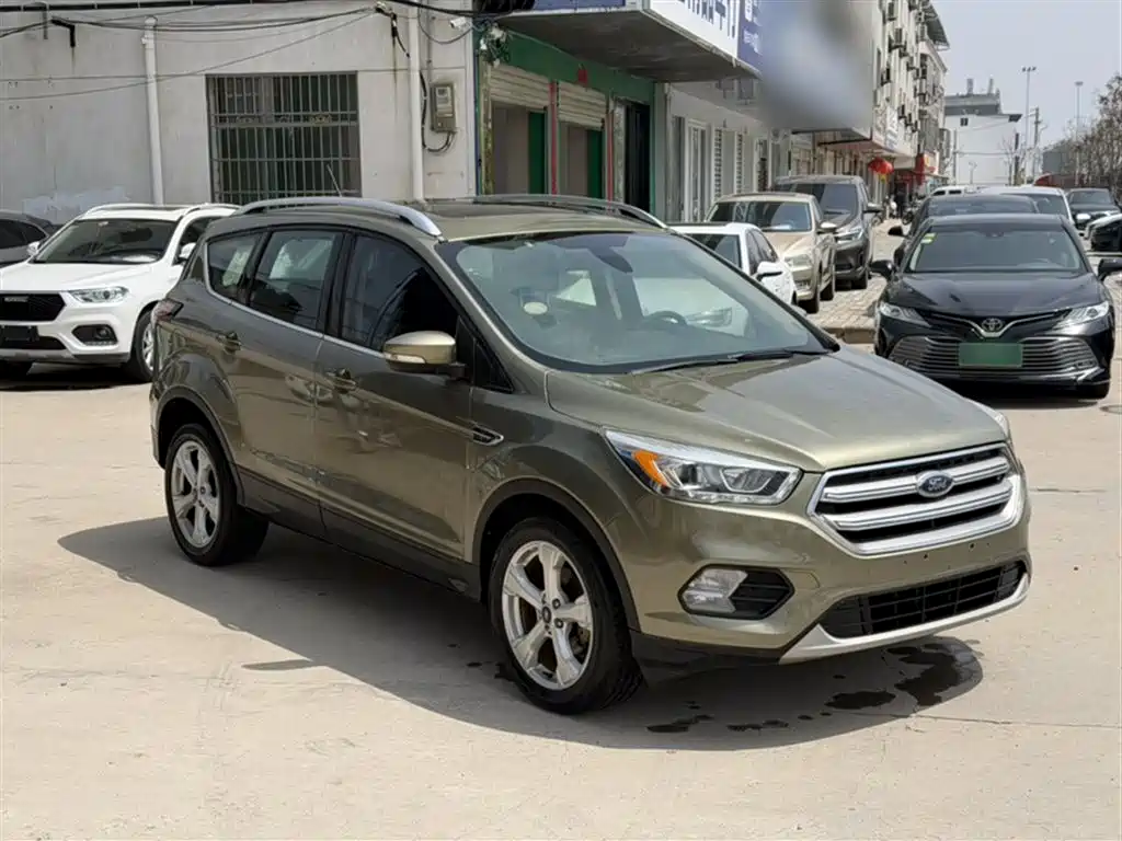 Ford Kuga 2018 — фото 25