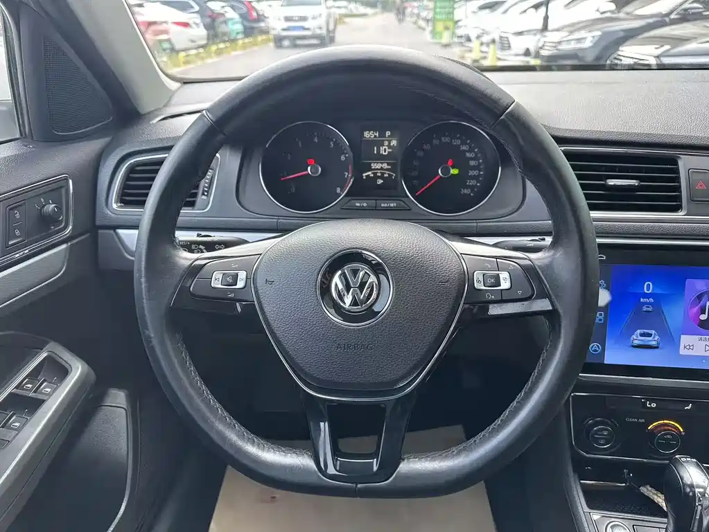 Volkswagen Gran Lavida 2018 — фото 7