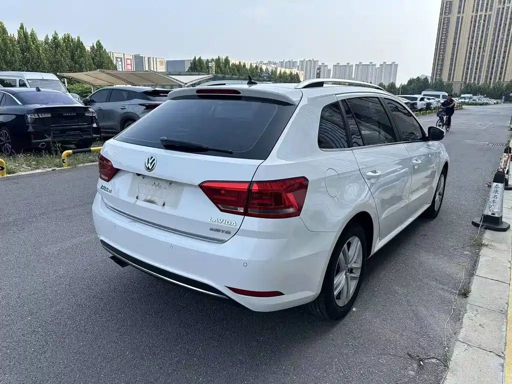 Volkswagen Gran Lavida 2018 — фото 11