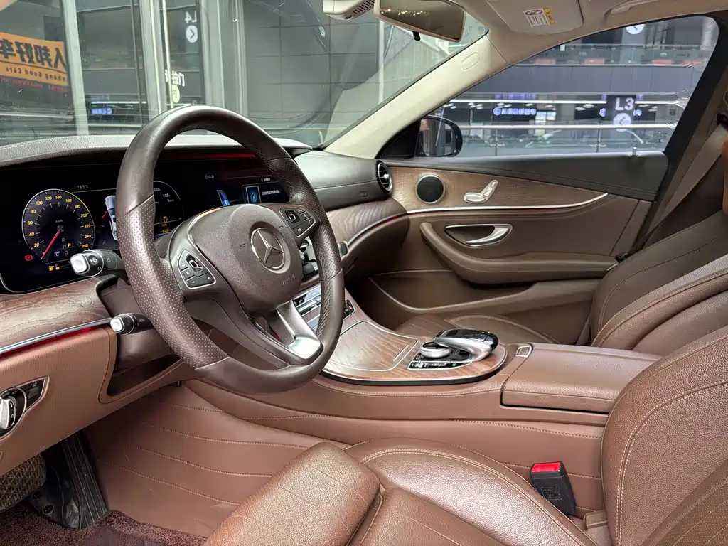 Mercedes-Benz E-Class 2018 — фото 4
