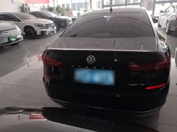Volkswagen Passat 2021