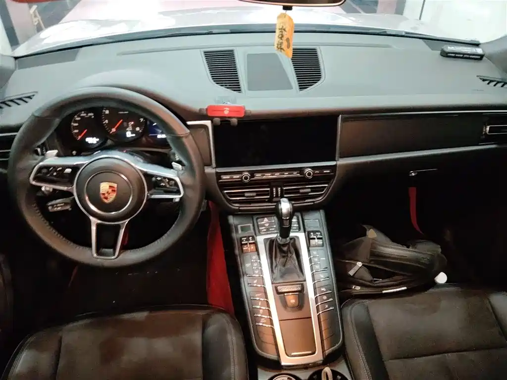 Porsche Macan 2019 — фото 6