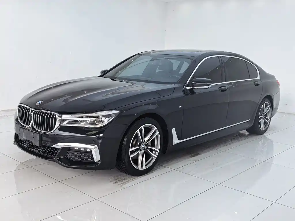 BMW 7 Series 2018 — фото 1