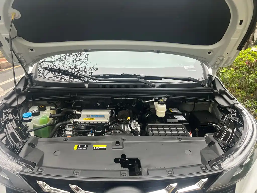 GAC Trumpchi M6 2025 — фото 19