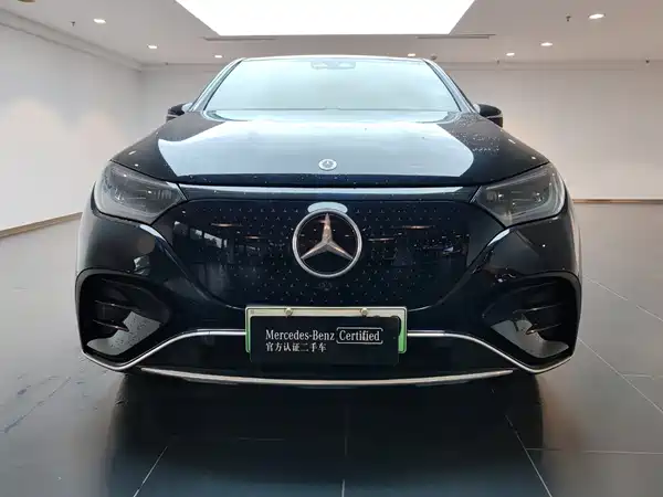 Mercedes-Benz EQE SUV 2023