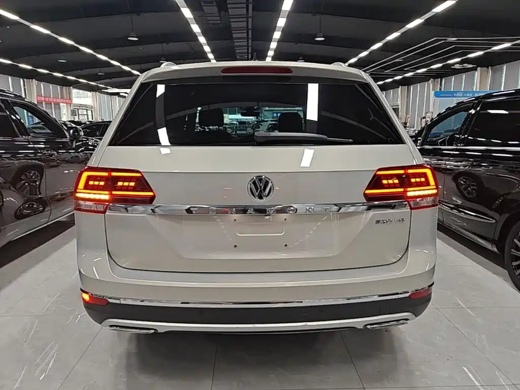 Volkswagen Teramont 2017 — фото 6