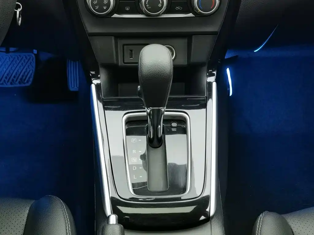 Nissan Sylphy 2023 — фото 13