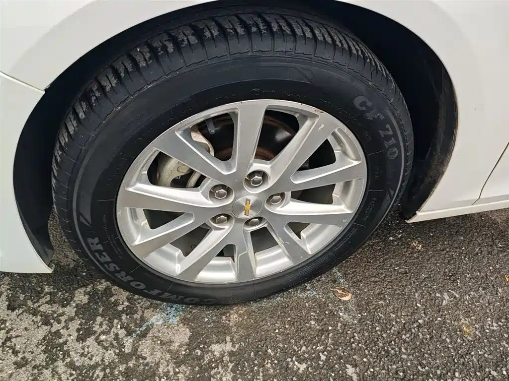 Chevrolet Malibu 2015 — фото 23