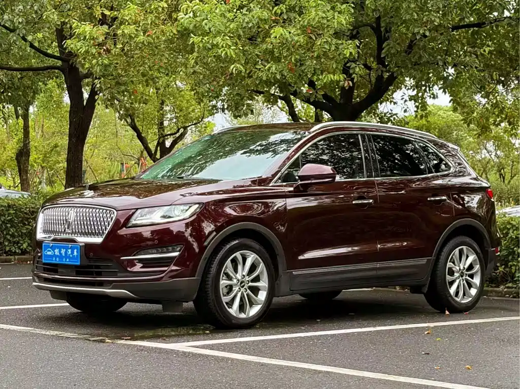 Lincoln MKC 2020 — фото 1