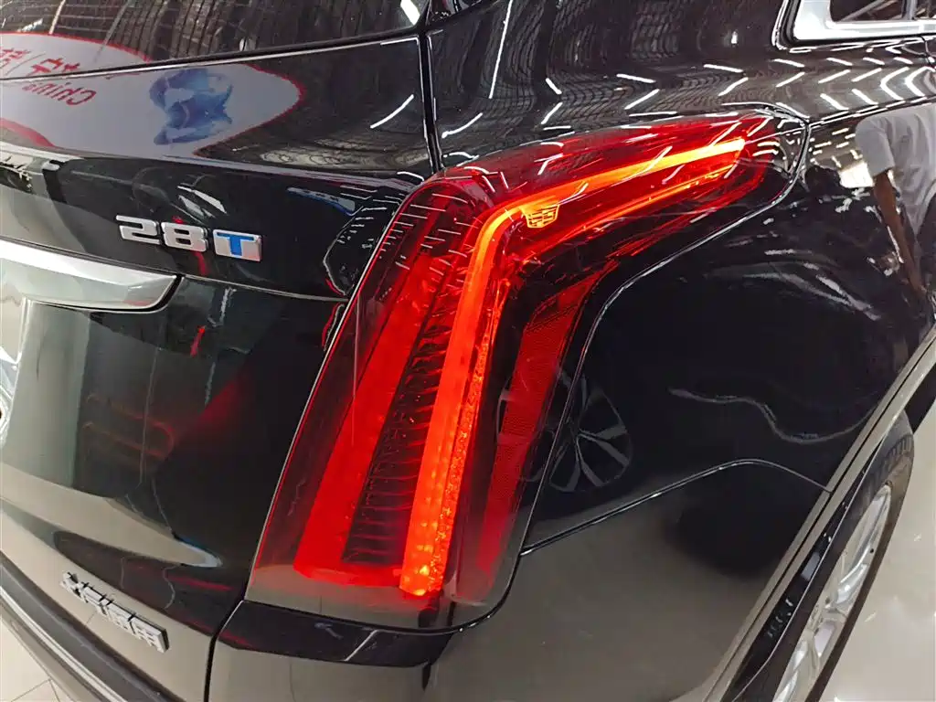 Cadillac XT5 2022 — фото 24