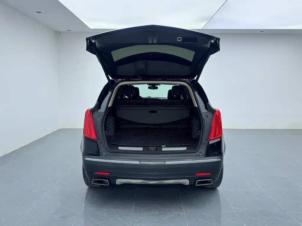 Cadillac XT5 2016 — фото 16