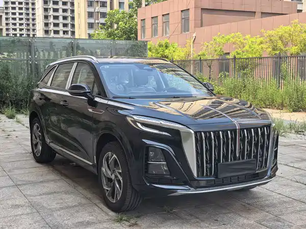 Hongqi HS3 PHEV 2025