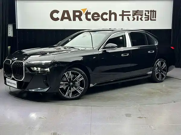 BMW 7 Series 2024