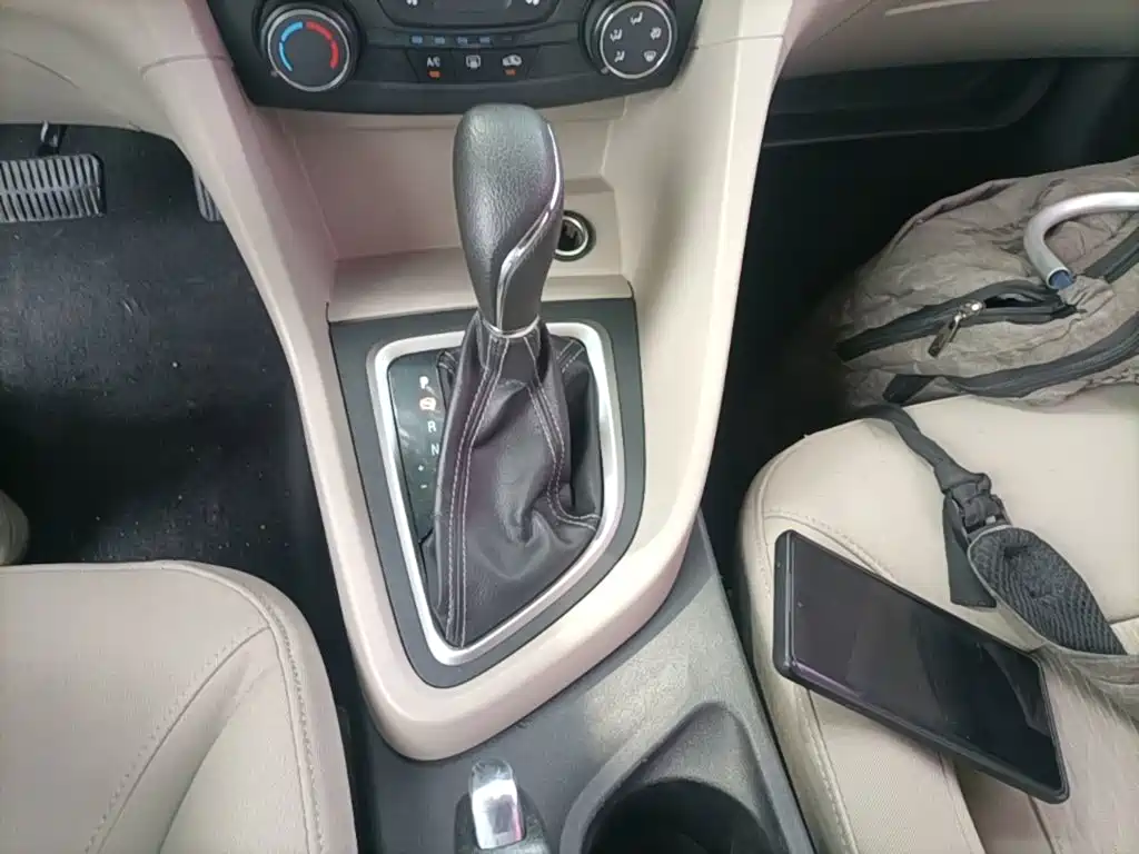 Buick Excelle GT 2017 — фото 14