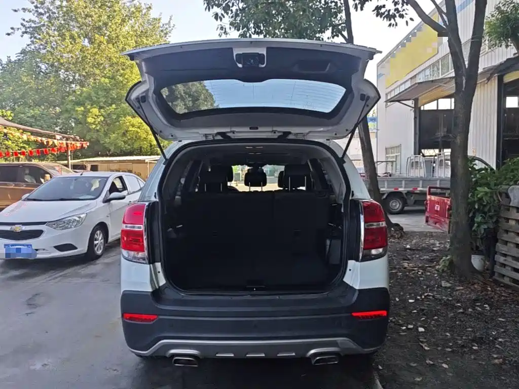 Chevrolet Captiva 2017 — фото 19